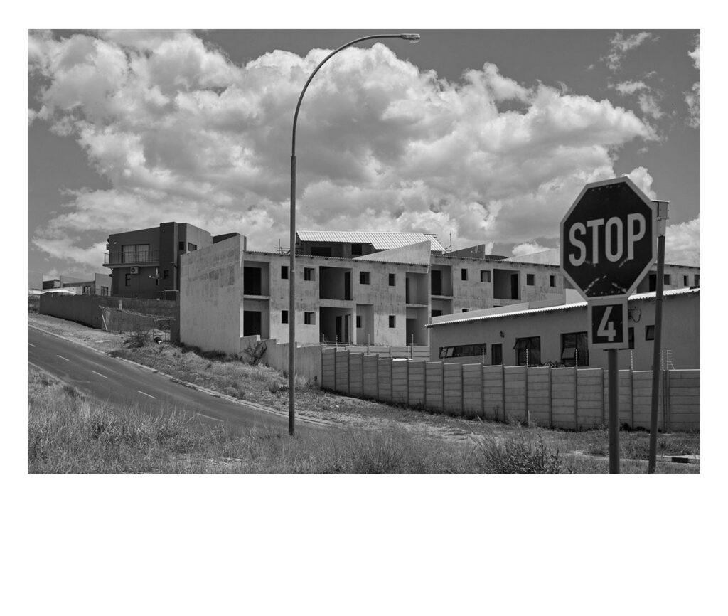 Windhoek-Suburbia_c